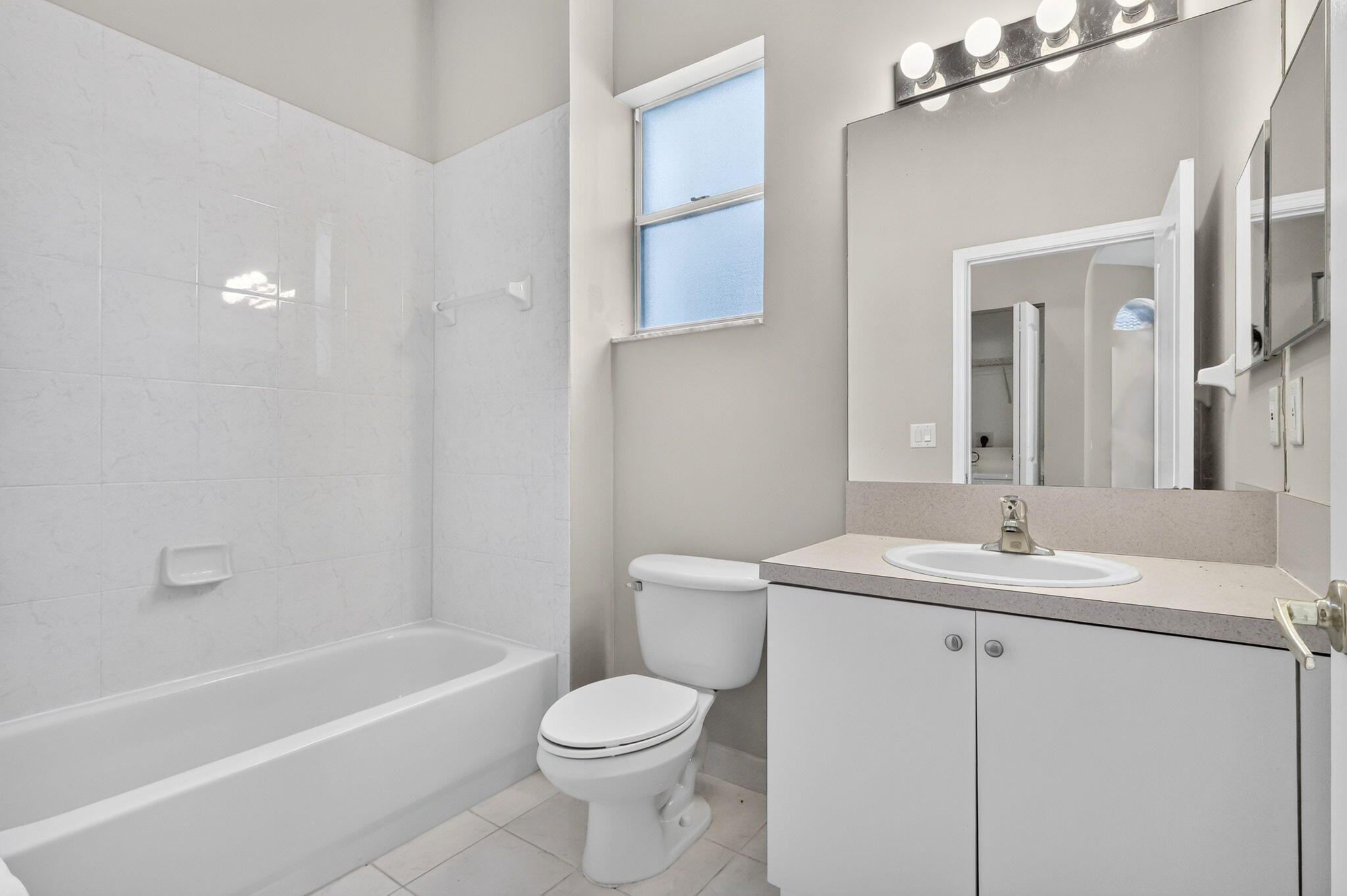 6305 Spring Lake Terrace Fort Pierce, FL 34951 - Photo 27 of 32 27-web-or-mls-7R7A2276