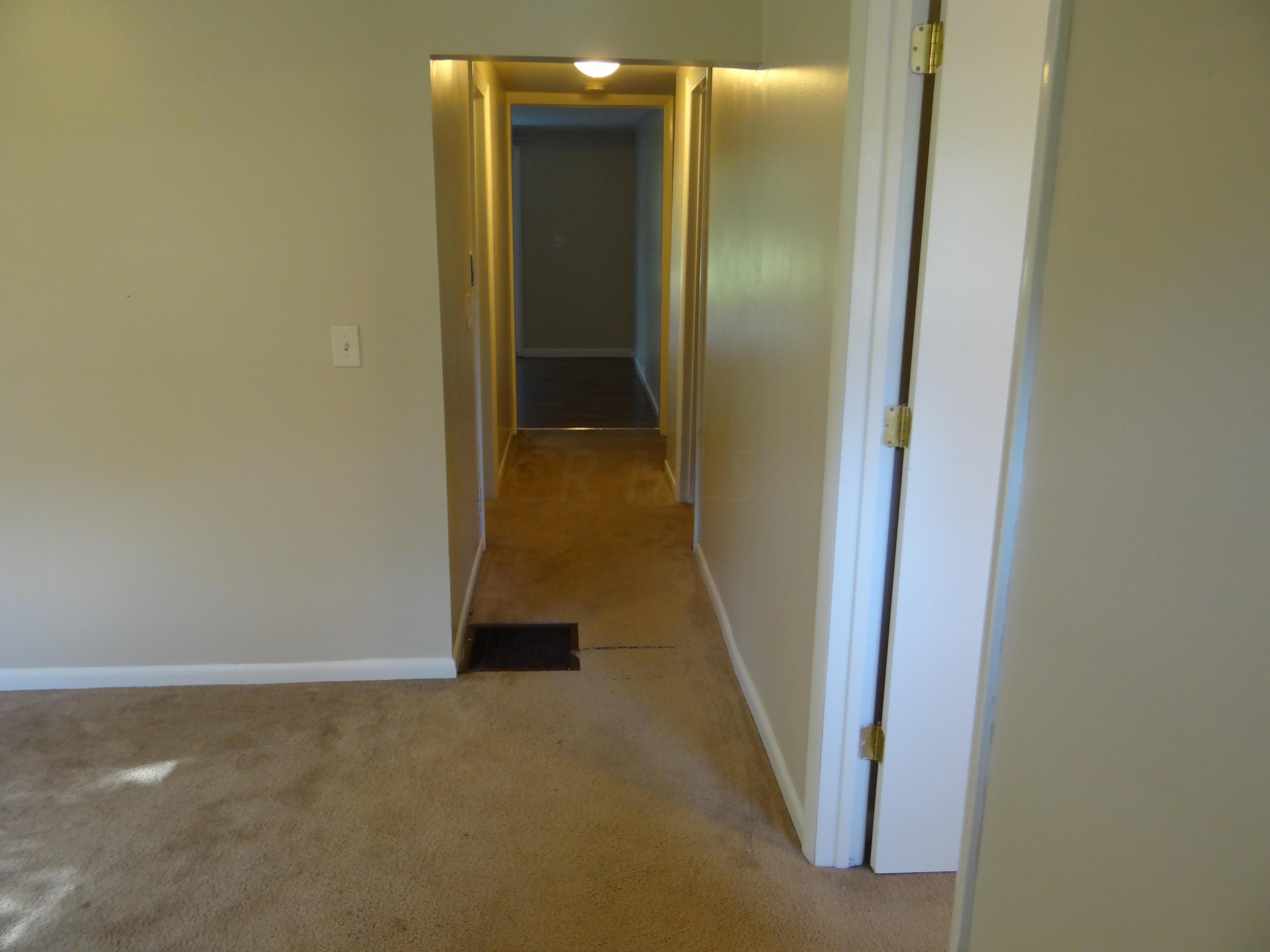 95 Sims Road Southwest Pataskala, OH 43062 - Photo 12 of 27 Gallery Image 12