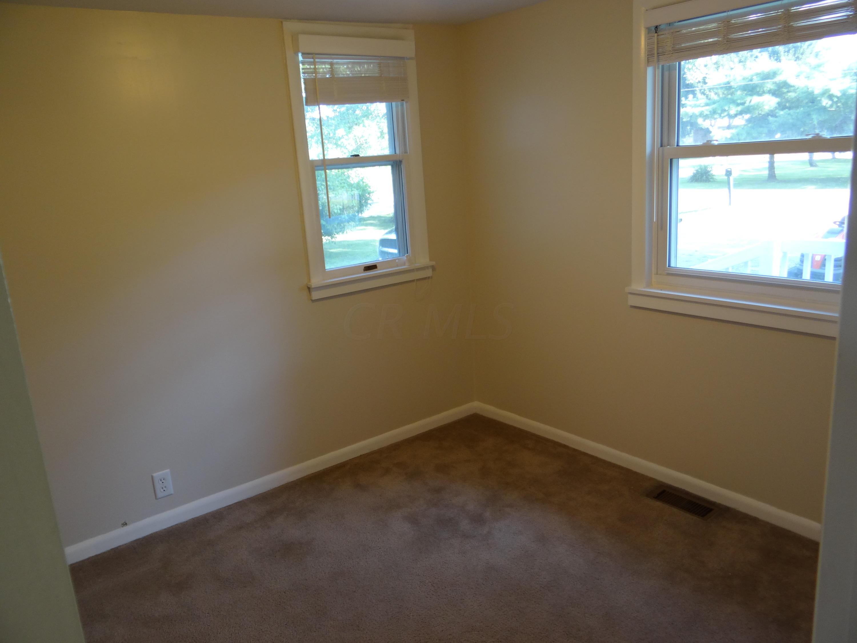 95 Sims Road Southwest Pataskala, OH 43062 - Photo 7 of 27 Gallery Image 7