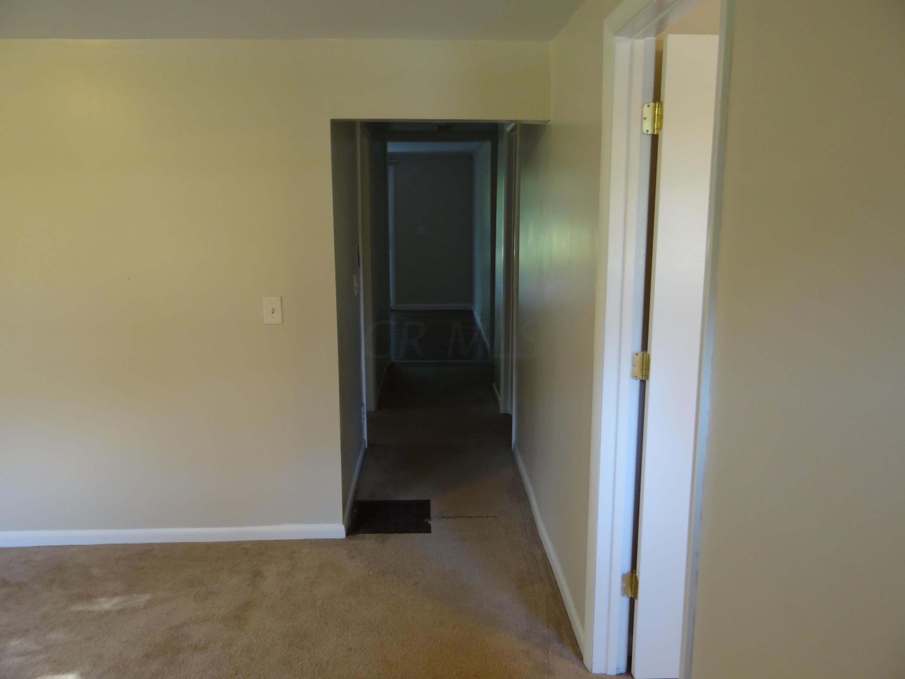 95 Sims Road Southwest Pataskala, OH 43062 - Photo 10 of 27 Gallery Image 10