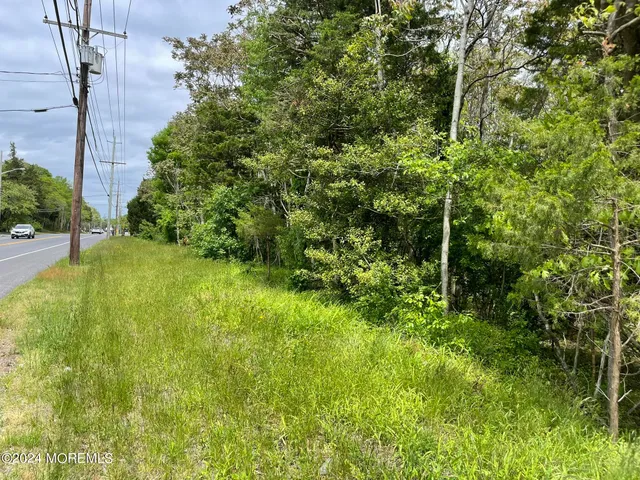 $150,000 | 742 Highway 9, Little Egg Harbor, NJ 08087