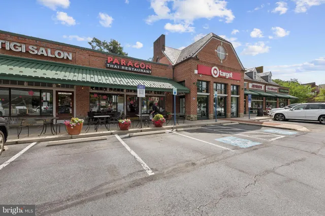 $192,000 | 2710 Macomb Street Northwest, Unit 418, Washington, DC 20008