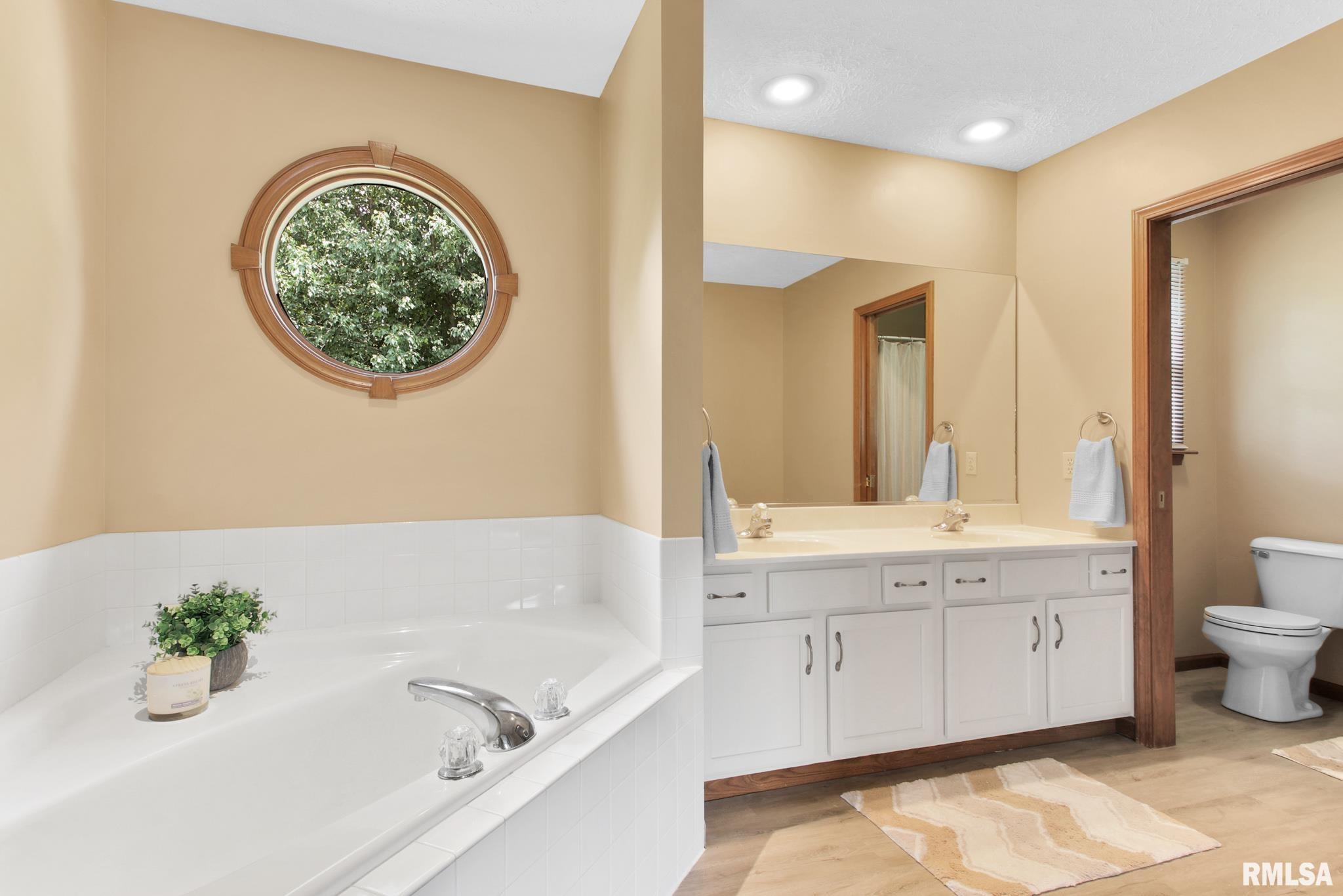 5204 North Rothmere Drive Peoria, IL 61615 - Photo 29 of 42 Gallery Image 29