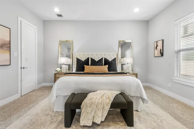 $425,000 | 8409 Hempstead Road, Unit H, Houston, TX 77008