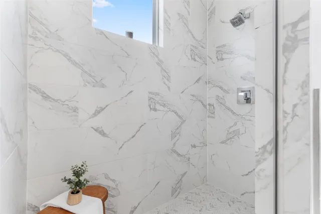 $425,000 | 8409 Hempstead Road, Unit H, Houston, TX 77008