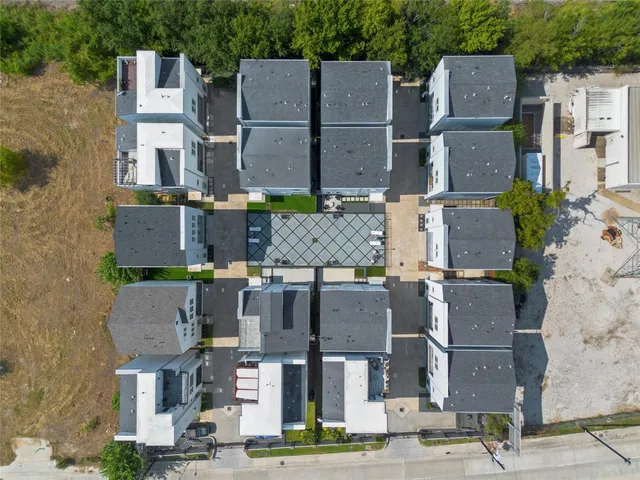 $425,000 | 8409 Hempstead Road, Unit H, Houston, TX 77008