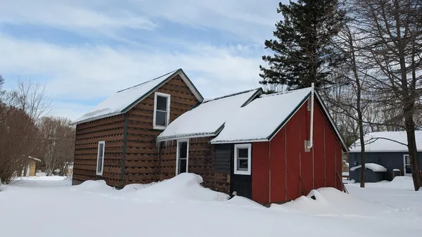 $262,000 | 21737 Wilson Street, Grand Marais, MI 49839