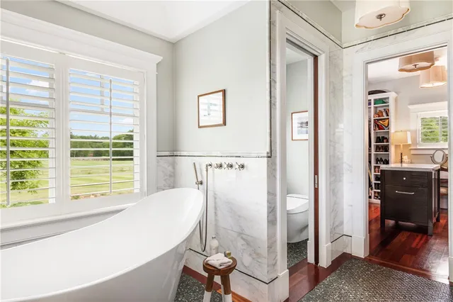 $10,000,000 | 1 Gerald's Farm Drive, Exeter, RI 02822