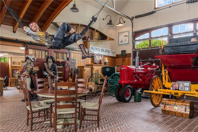 $10,000,000 | 1 Gerald's Farm Drive, Exeter, RI 02822