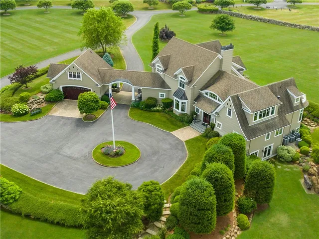 $10,000,000 | 1 Gerald's Farm Drive, Exeter, RI 02822