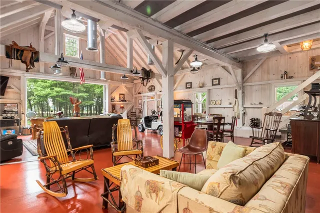 $10,000,000 | 1 Gerald's Farm Drive, Exeter, RI 02822