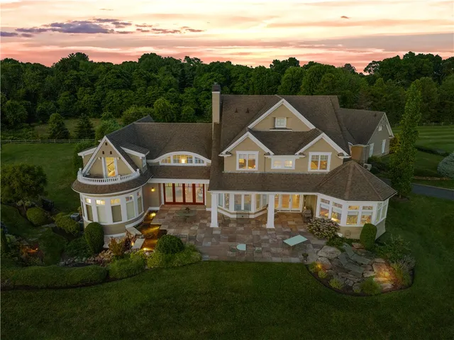$10,000,000 | 1 Gerald's Farm Drive, Exeter, RI 02822
