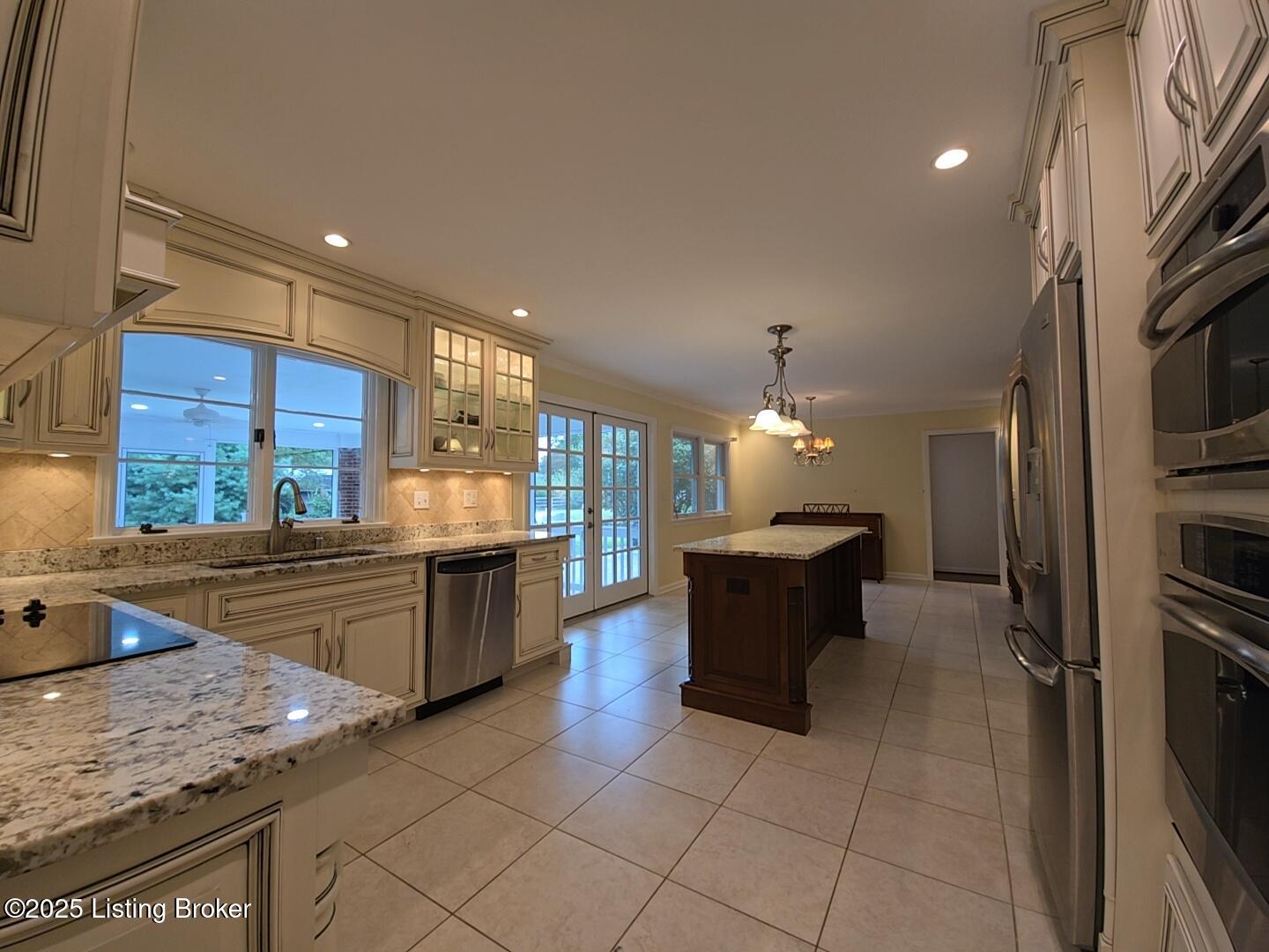 5314 Hempstead Road Louisville, KY 40207 - Photo 12 of 69 DJI_20250905_154054_97