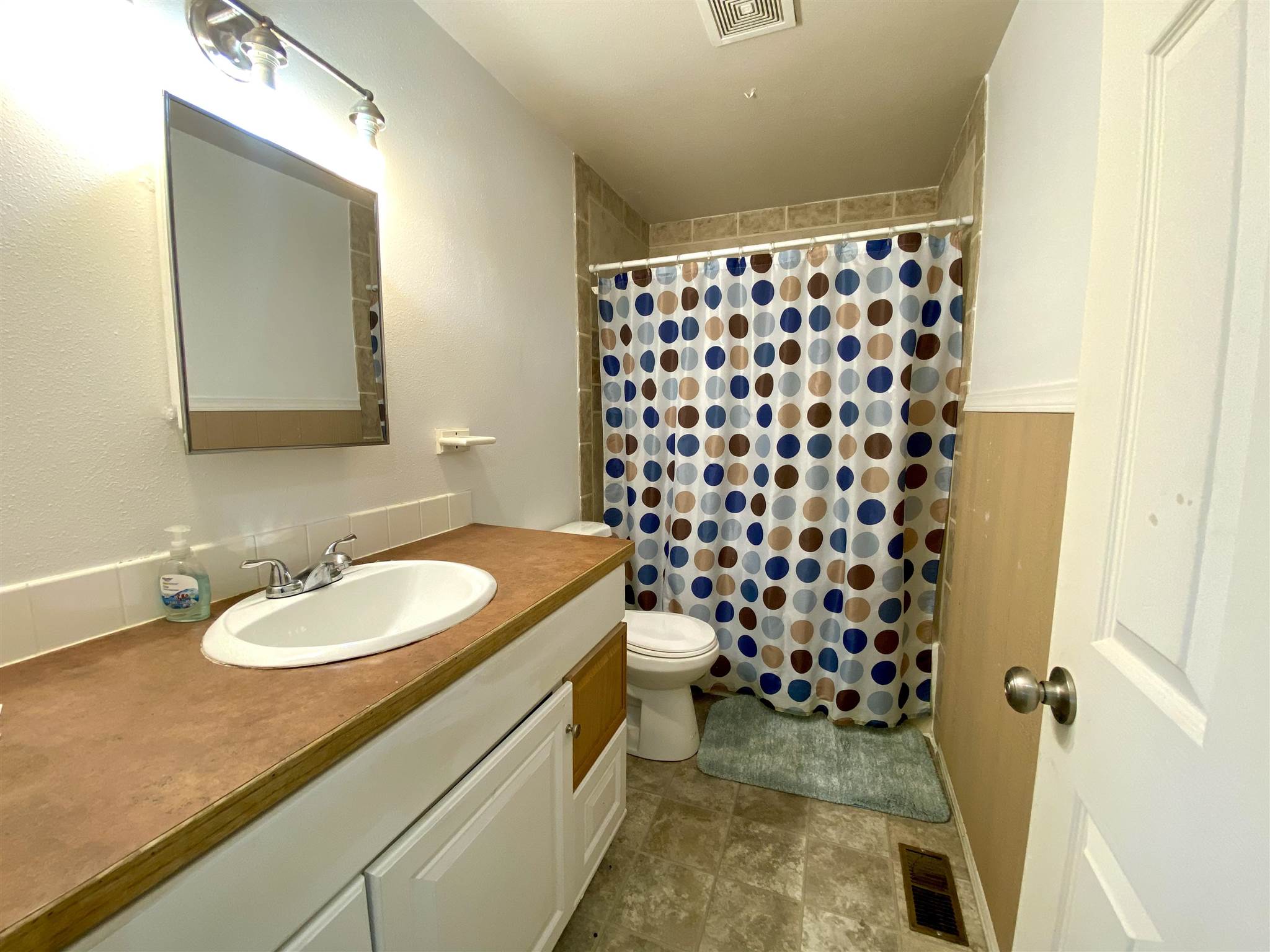 1912 North Balfour Road Spokane Valley, WA 99206 - Photo 6 of 14