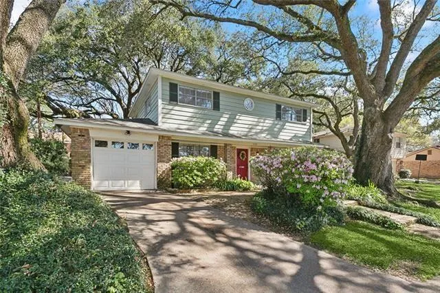 $2,300 | 5730 Pembrook Drive, New Orleans, LA 70131