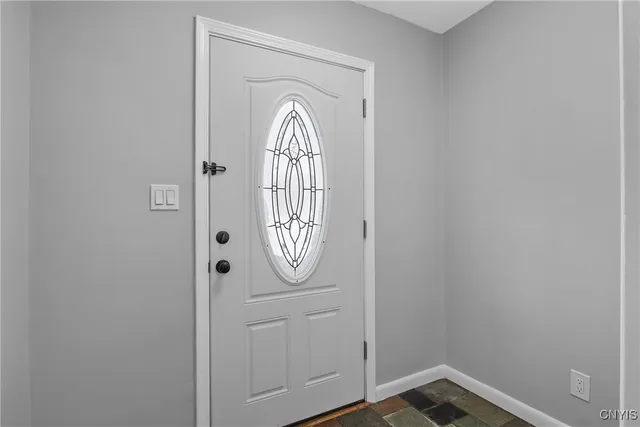 $305,000 | 211 Dorchester Avenue, Syracuse, NY 13203