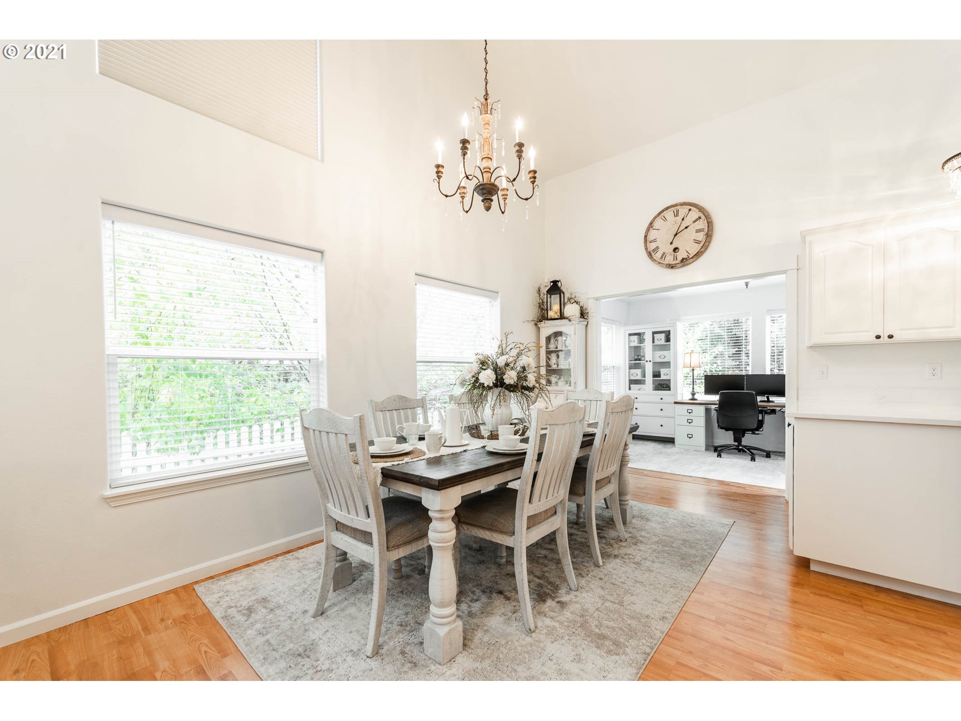 678 63rd Street Springfield, OR 97478 - Photo 6 of 32 a view of a dining room and livingroom view