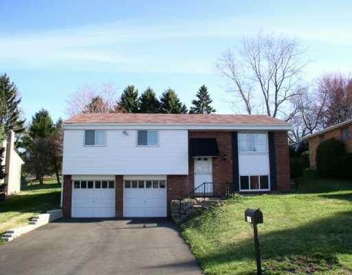 147 Mallard Drive McKees Rocks, PA 15136 - Photo 1 of 8 Gallery Image 1