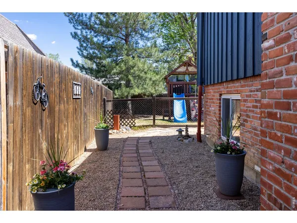 $1,053,000 | 140 Iroquois Drive, Boulder, CO 80303