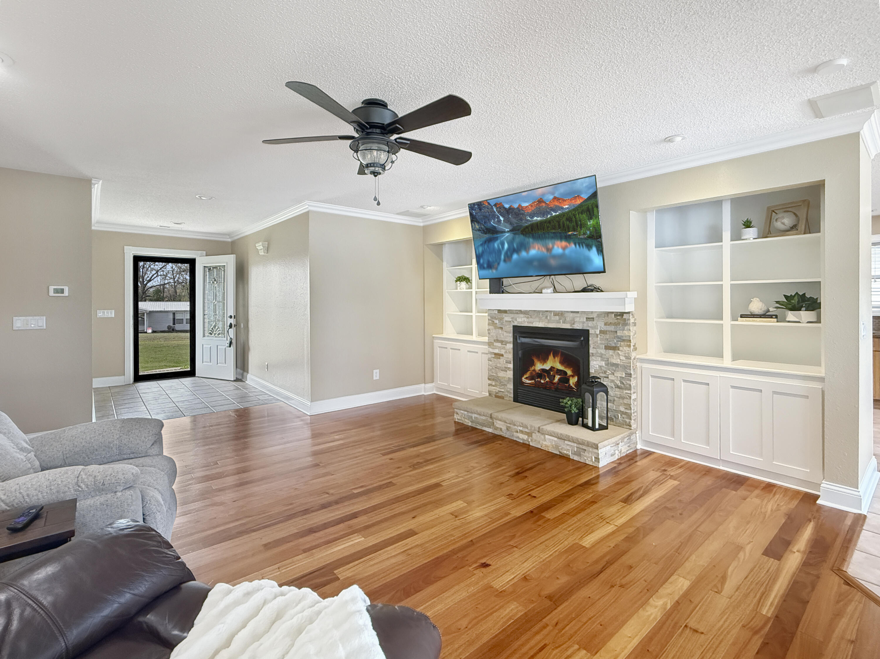 150 Wrather Road Almo, KY 42020 - Photo 6 of 35 LR to foyer