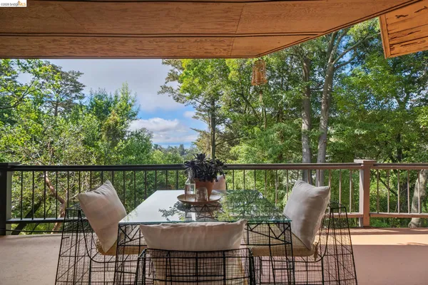$1,295,000 | 2835 Morley Drive, Oakland, CA 94611