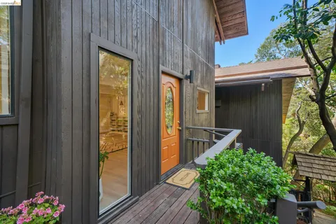 $1,295,000 | 2835 Morley Drive, Oakland, CA 94611