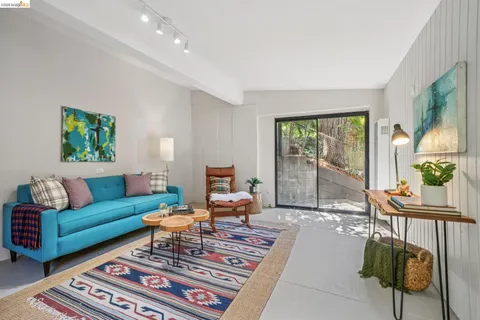$1,295,000 | 2835 Morley Drive, Oakland, CA 94611