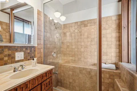$1,295,000 | 2835 Morley Drive, Oakland, CA 94611