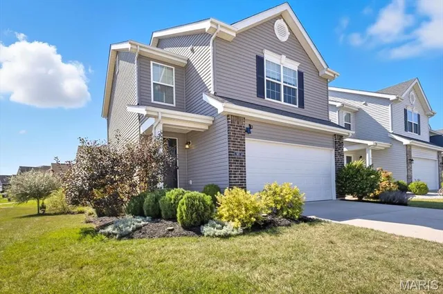 $335,000 | 513 Palisades Drive, St. Charles, MO 63301