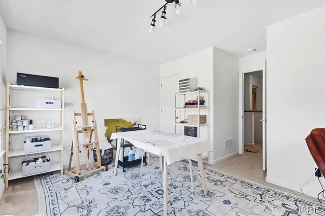 $335,000 | 513 Palisades Drive, St. Charles, MO 63301