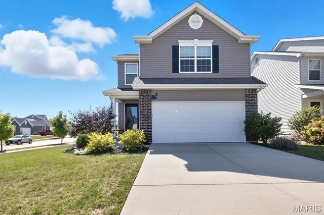 $335,000 | 513 Palisades Drive, St. Charles, MO 63301