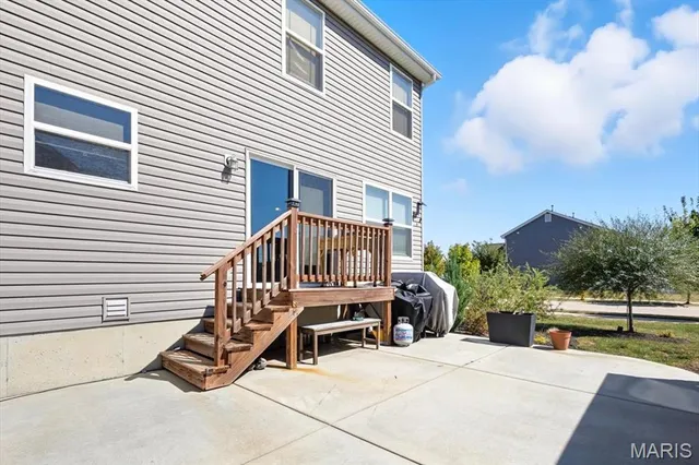 $335,000 | 513 Palisades Drive, St. Charles, MO 63301