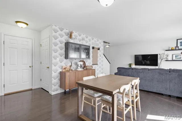 $335,000 | 513 Palisades Drive, St. Charles, MO 63301