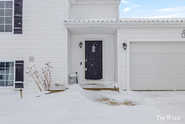 $315,000 | 959 View Pointe Drive, Middleville, MI 49333