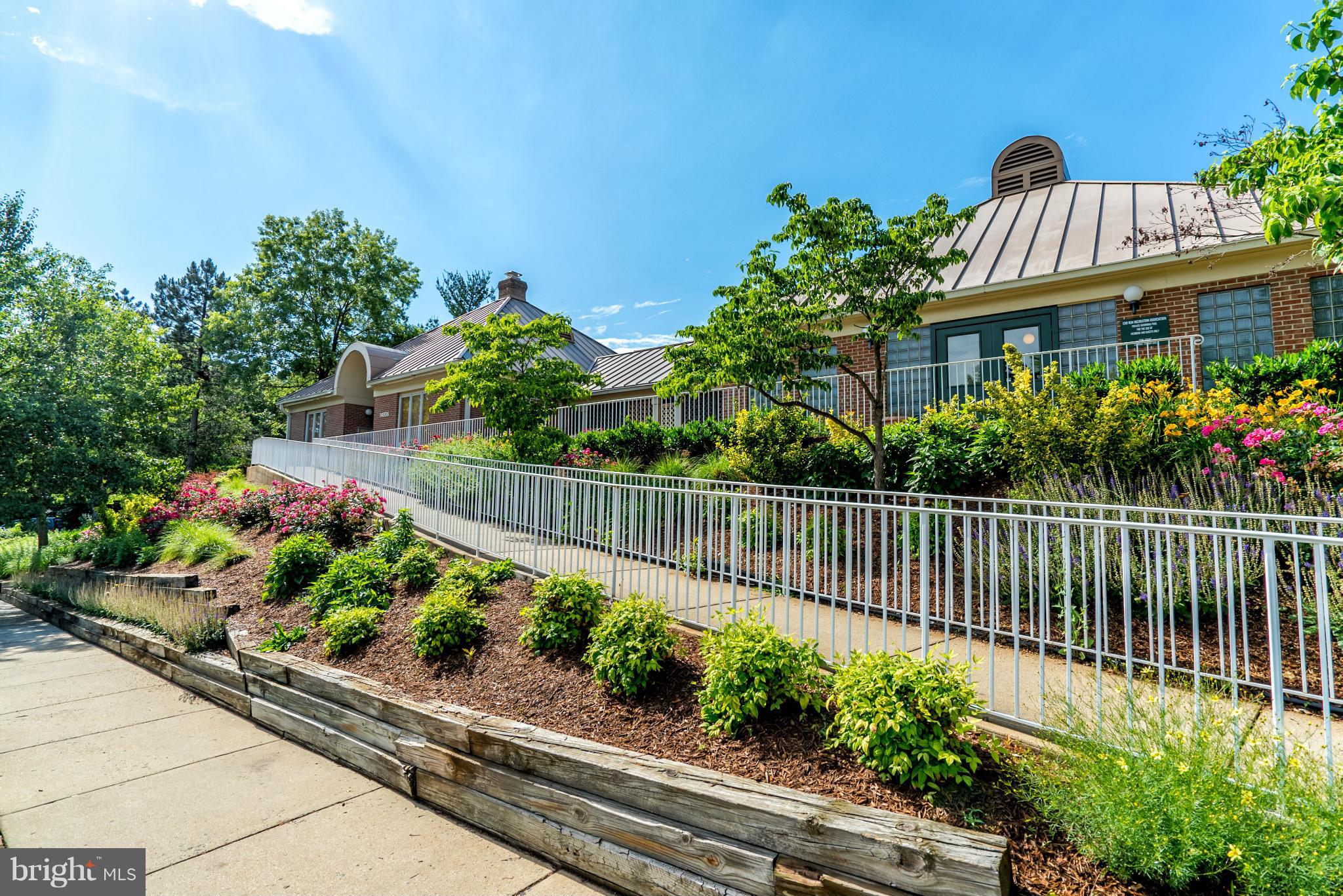 14901 Rydell Road, Unit 301 Centreville, VA 20121 - Photo 3 of 25 Community