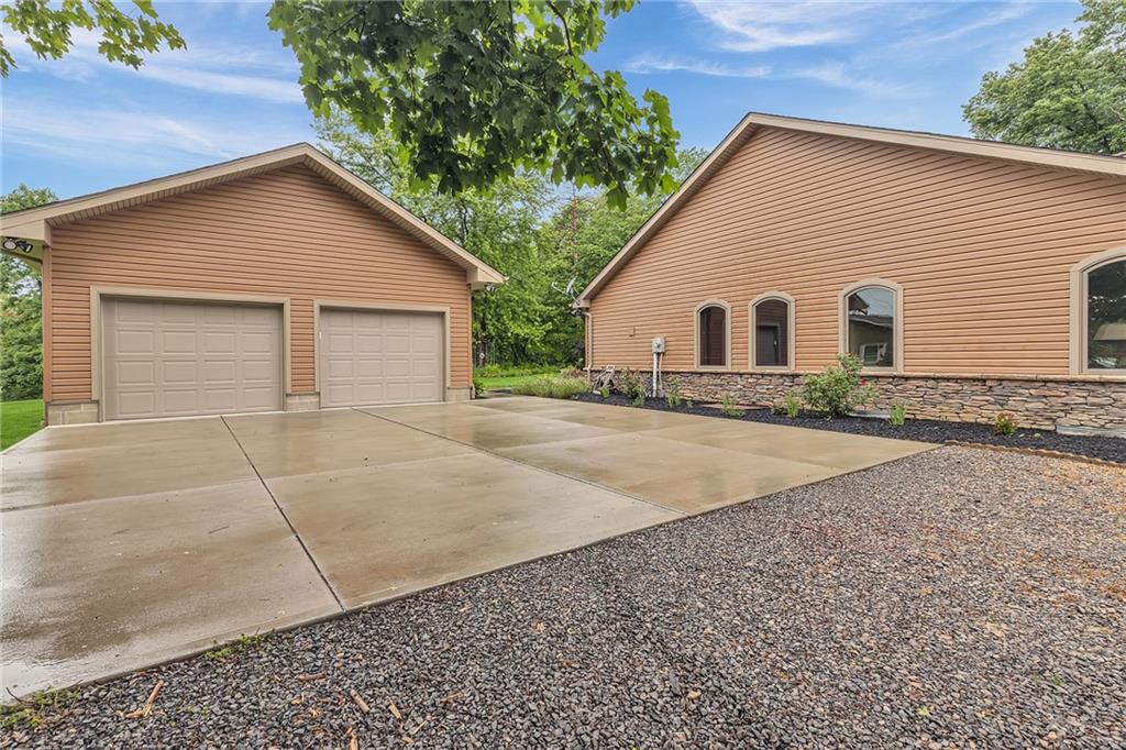 3993 Patterson Road Aliquippa, PA 15001 - Photo 2 of 21 Gallery Image 2