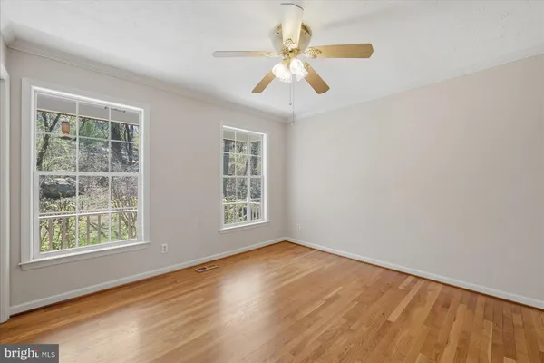 $575,000 | 22009 Blue Ridge Mountain Road, Paris, VA 20130