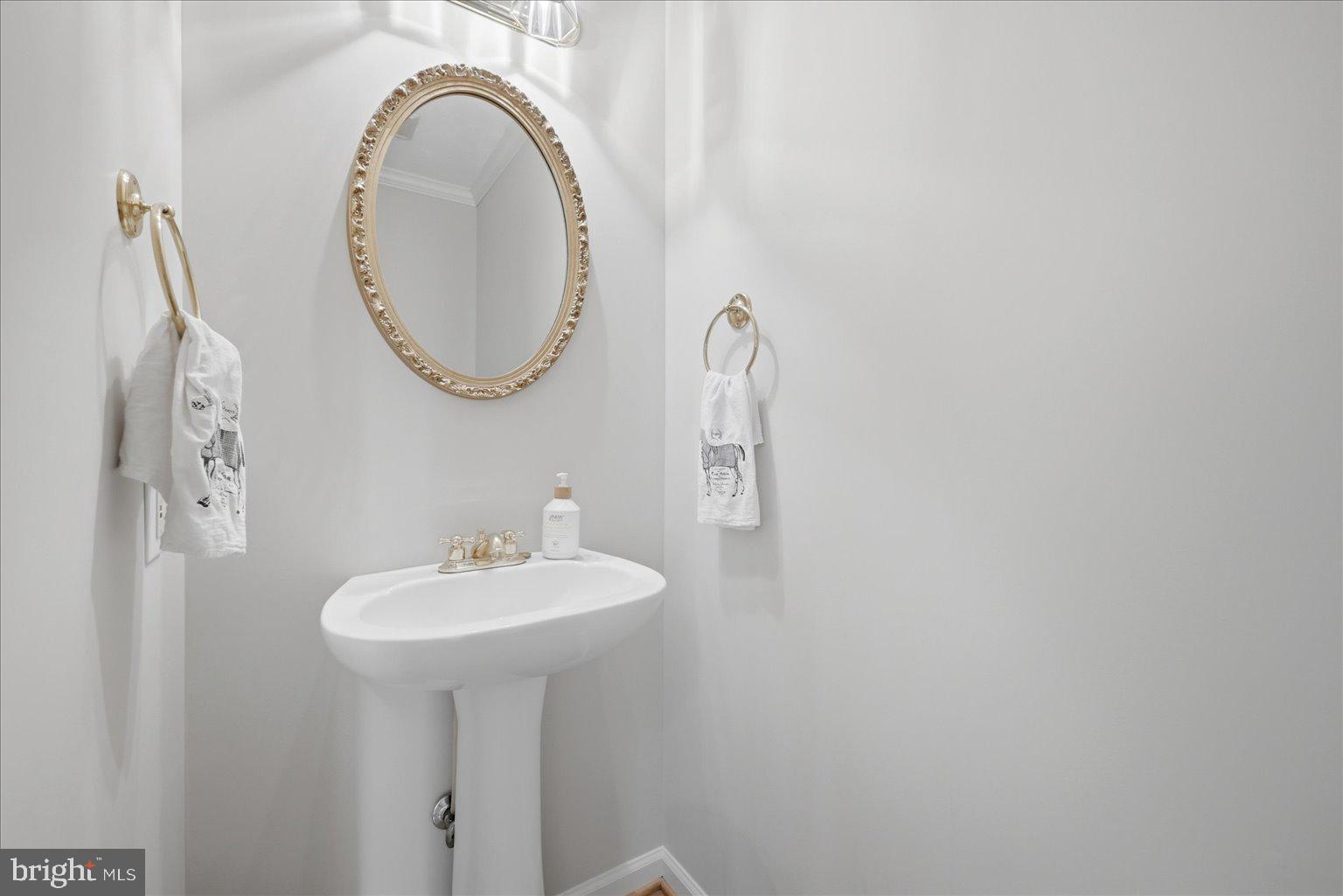 22009 Blue Ridge Mountain Road Paris, VA 20130 - Photo 21 of 43