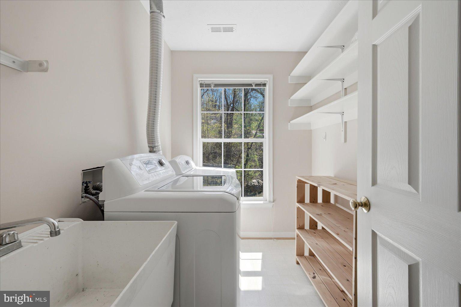 22009 Blue Ridge Mountain Road Paris, VA 20130 - Photo 29 of 43