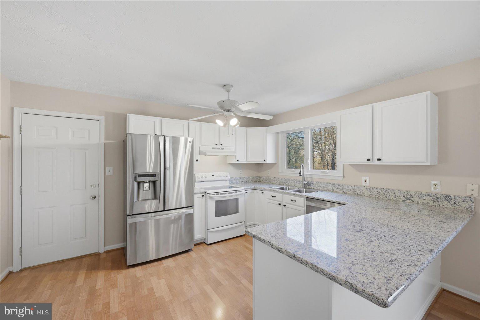 22009 Blue Ridge Mountain Road Paris, VA 20130 - Photo 9 of 43