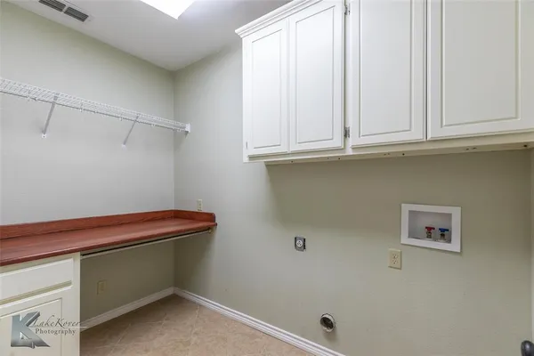 a view of an entryway with sink