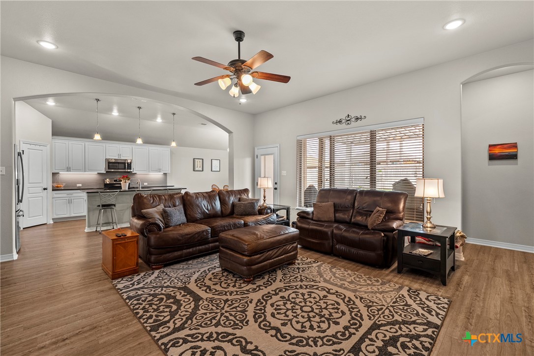 1918 Rustic Manor Drive Temple, TX 76502 - Photo 5 of 33