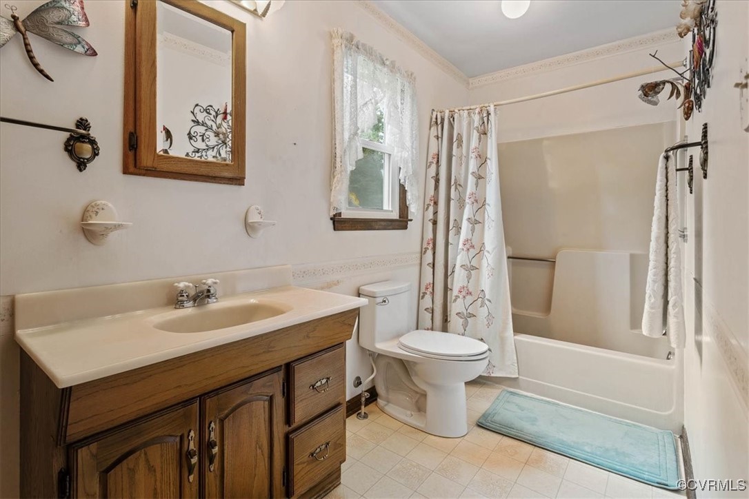 3528 Maple Ridge Lane Hopewell, VA 23860 - Photo 24 of 29 a bathroom with a sink toilet and shower