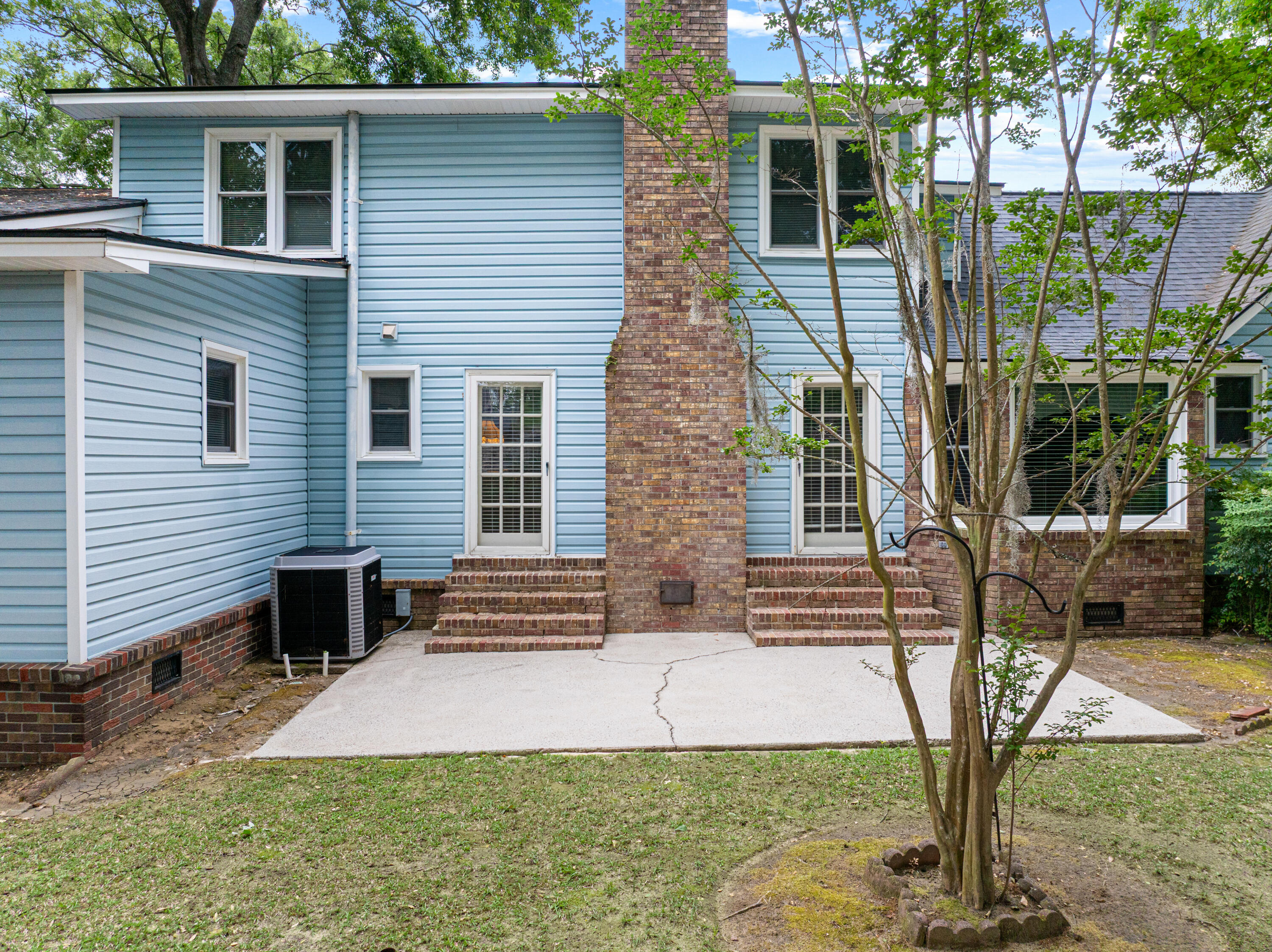 5924 Commonwealth Circle Hanahan, SC 29410 - Photo 25 of 31 Exterior-7