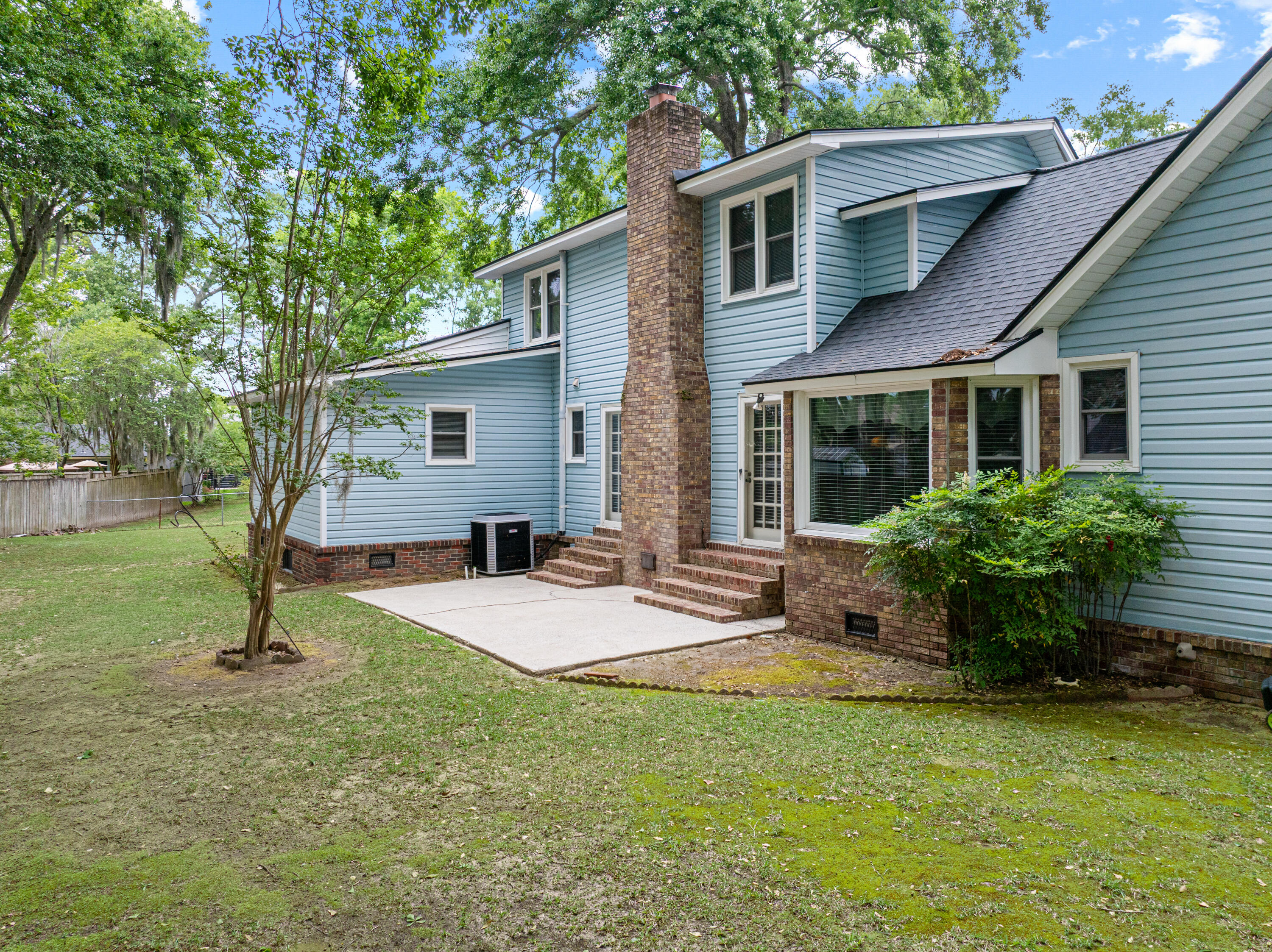 5924 Commonwealth Circle Hanahan, SC 29410 - Photo 26 of 31 Exterior-8