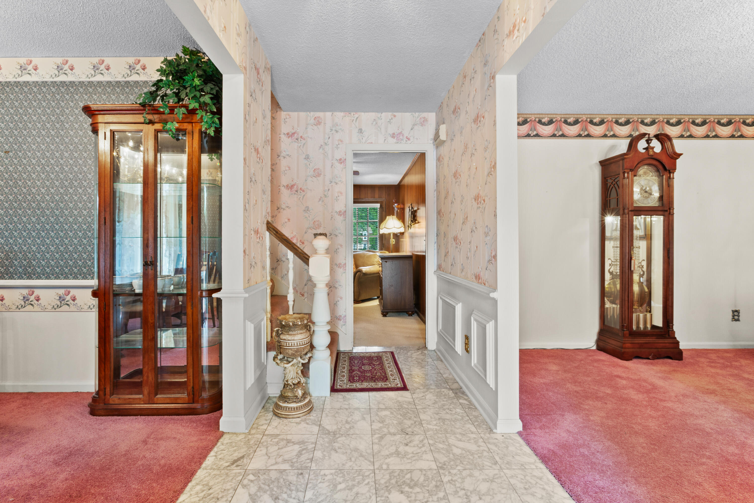 5924 Commonwealth Circle Hanahan, SC 29410 - Photo 4 of 31 5924Commonwealth.NicoleBurbagePhoto-3