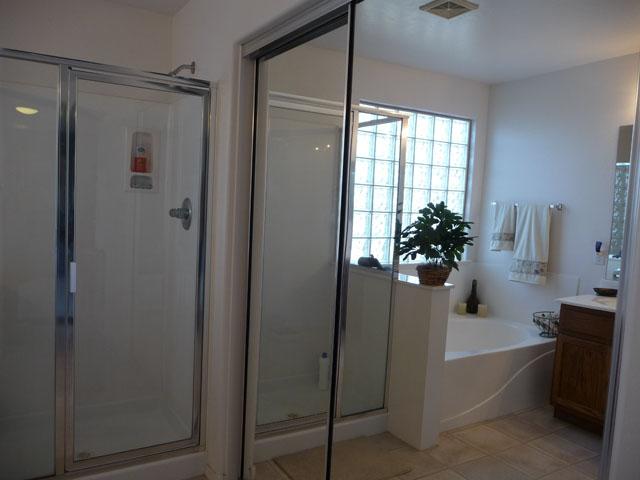 2416 West Carter Road Phoenix, AZ 85041 - Photo 19 of 32 18