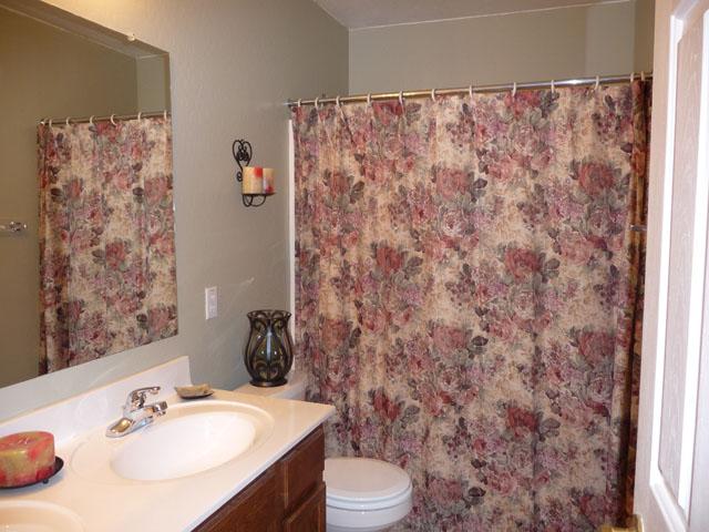 2416 West Carter Road Phoenix, AZ 85041 - Photo 23 of 32 22
