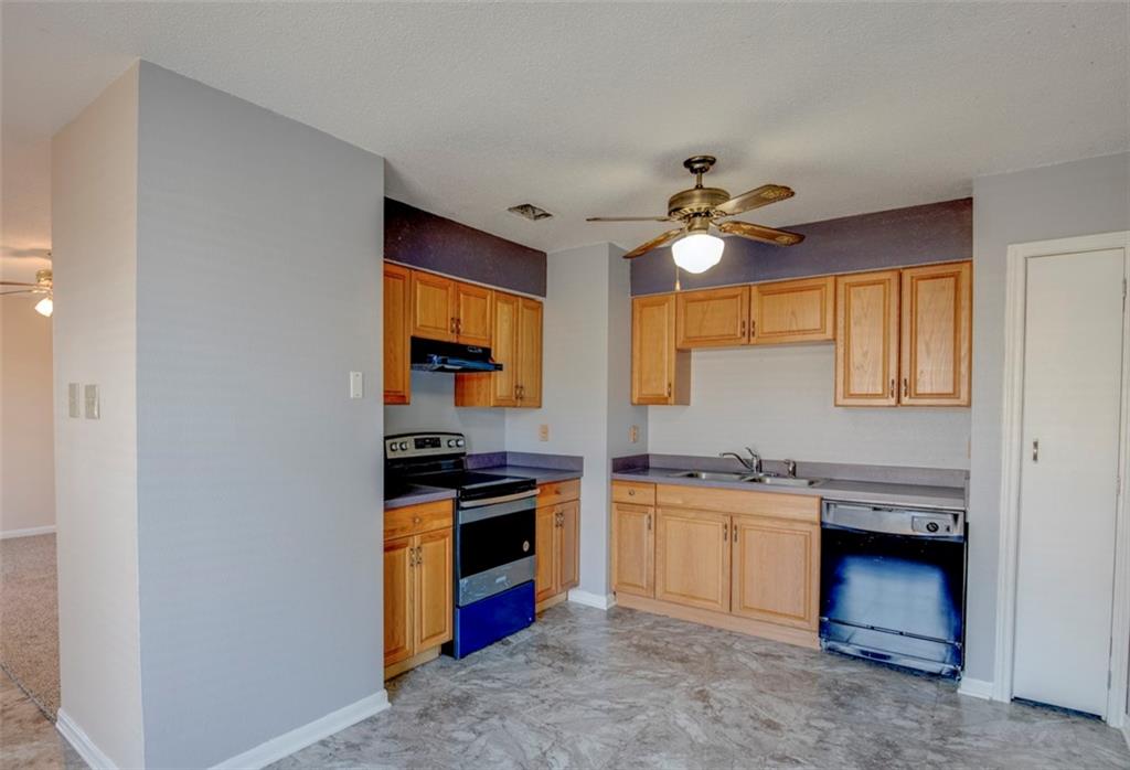 1825 Southdown Road Laplace, LA 70068 - Photo 5 of 12 Gallery Image 5