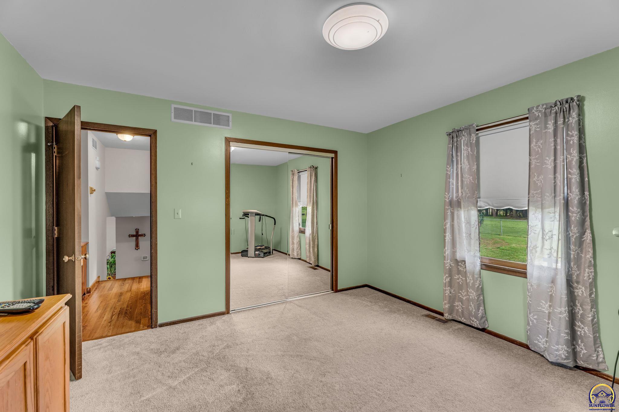 4832 Northeast Kincaid Road Topeka, KS 66617 - Photo 28 of 63